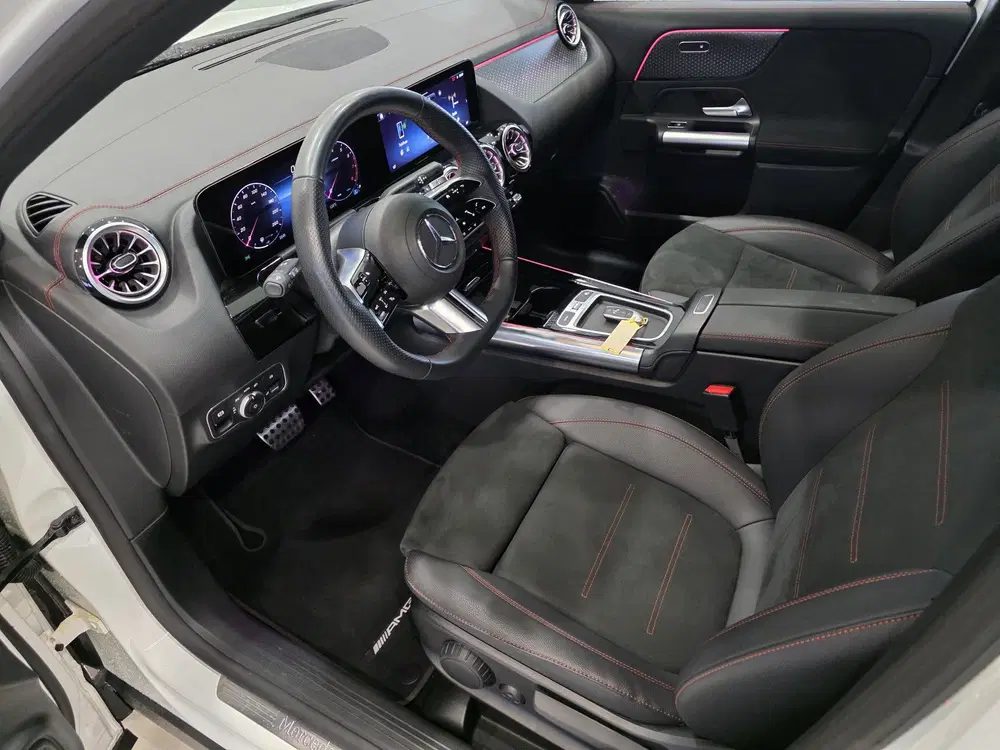 Mercedes-Benz GLA GLA 200 AMG Line uit 2024, foto 7