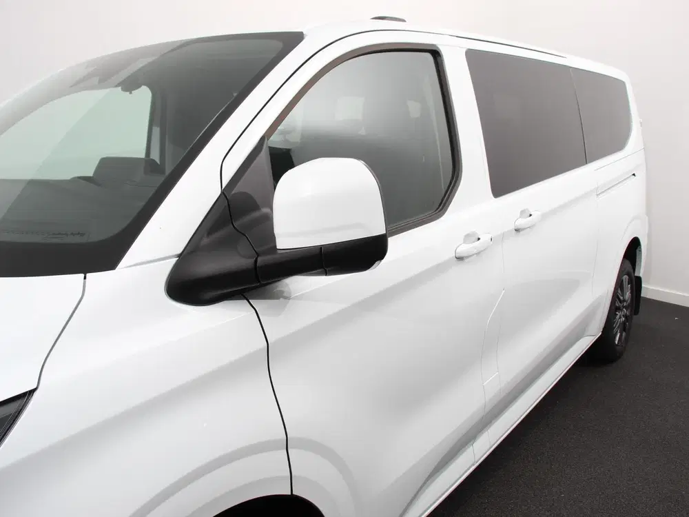Ford Transit Custom 340 2.5 Automaat PHEV L2H1 Limited 9 PER uit 2025, foto 4