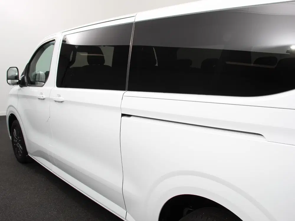 Ford Transit Custom 340 2.5 Automaat PHEV L2H1 Limited 9 PER uit 2025, foto 5