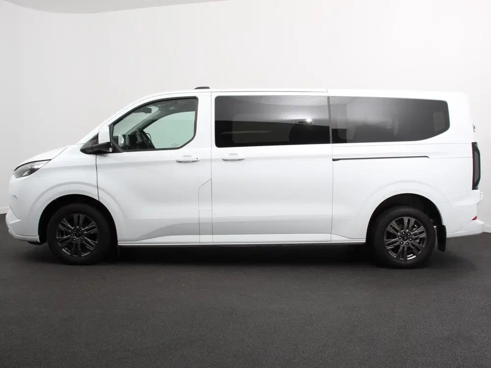 Ford Transit Custom 340 2.5 Automaat PHEV L2H1 Limited 9 PER uit 2025, foto 6