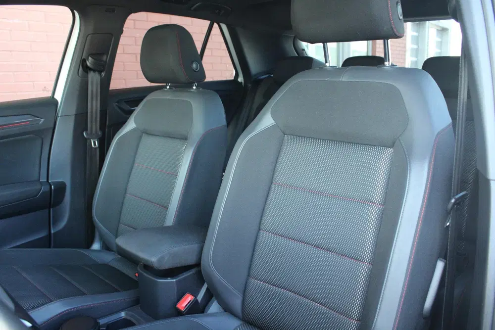 Volkswagen T-Roc 1.5 TSI Sport Business R uit 2021, foto 9