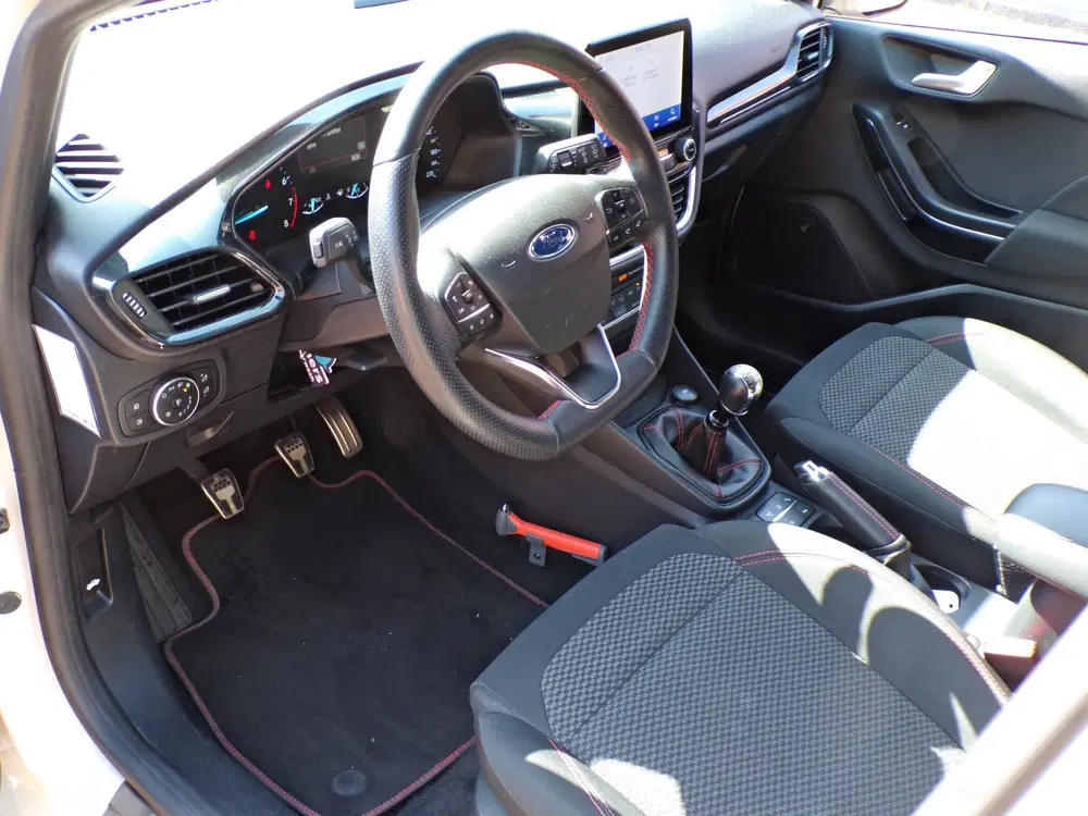 Ford Fiesta 1.0 EcoBoost Hybrid ST-Line X 124 PK DISTR uit 2021, foto 3
