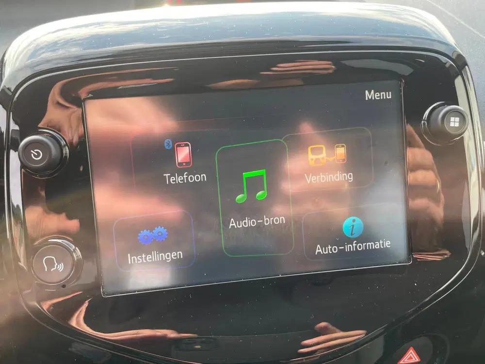 Peugeot 108 1.0 e-VTi Allure uit 2020, foto 12