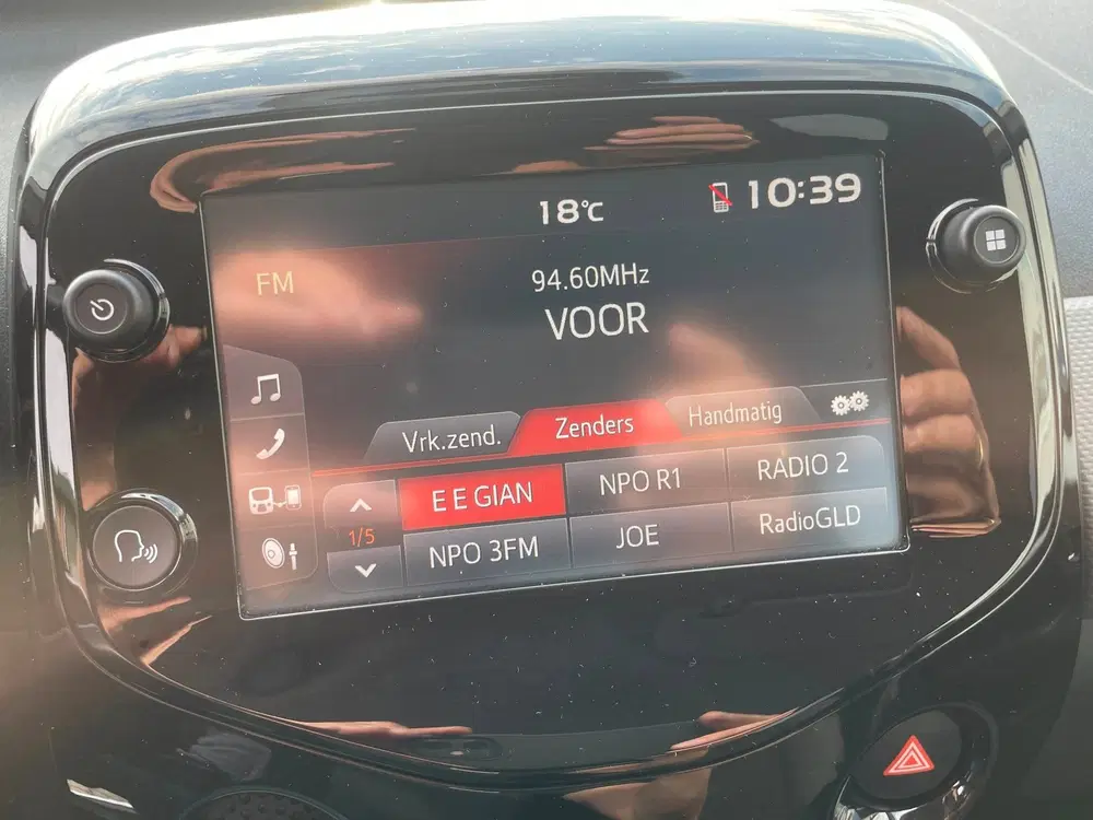 Peugeot 108 1.0 e-VTi Allure uit 2020, foto 14