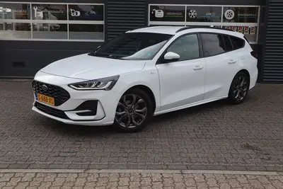 Ford Focus 1.0 EcoBoost Hybrid ST Line uit 2023