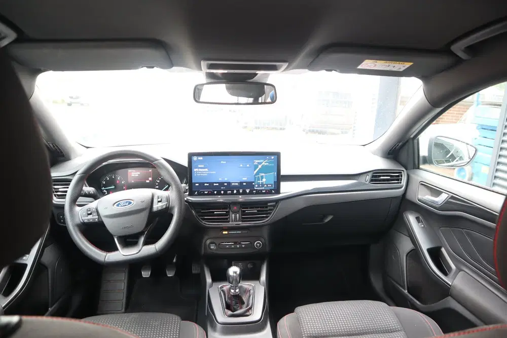 Ford Focus 1.0 EcoBoost Hybrid ST Line uit 2023, foto 10