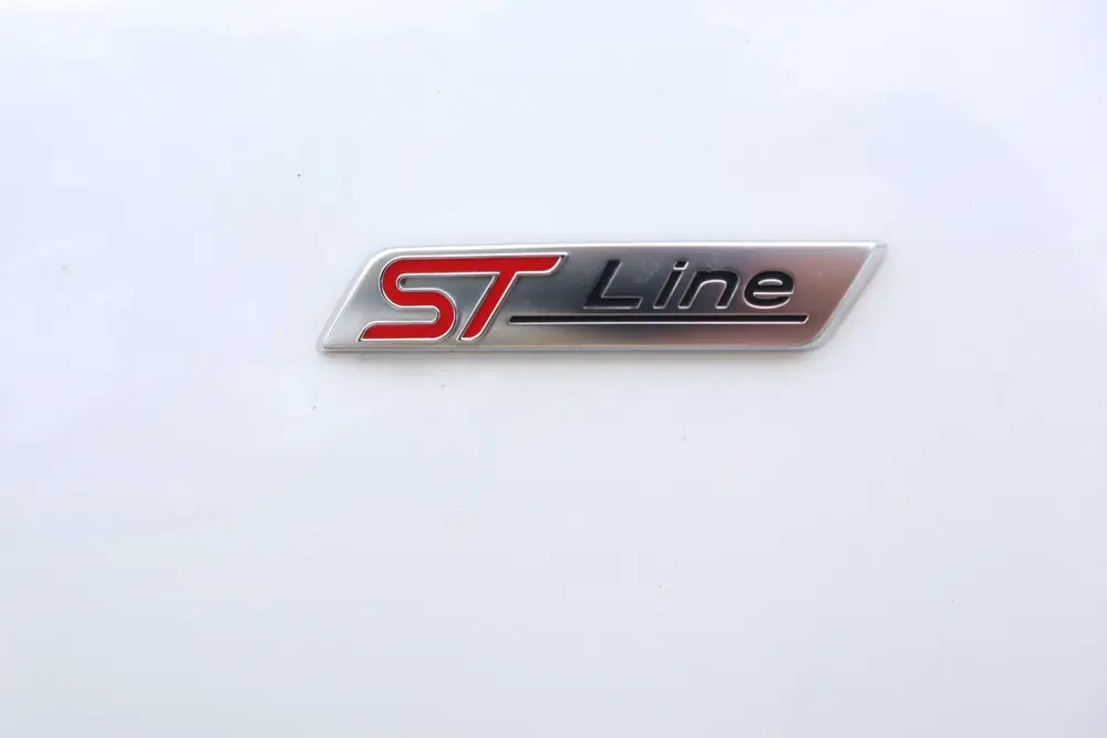 Ford Focus 1.0 EcoBoost Hybrid ST Line uit 2023, foto 15