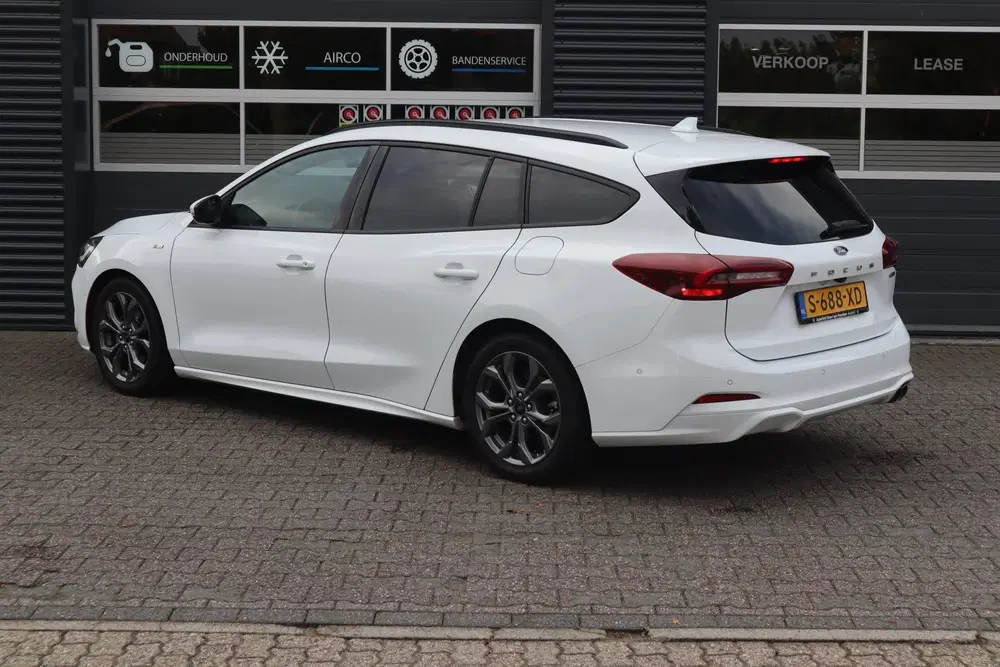 Ford Focus 1.0 EcoBoost Hybrid ST Line uit 2023, foto 7