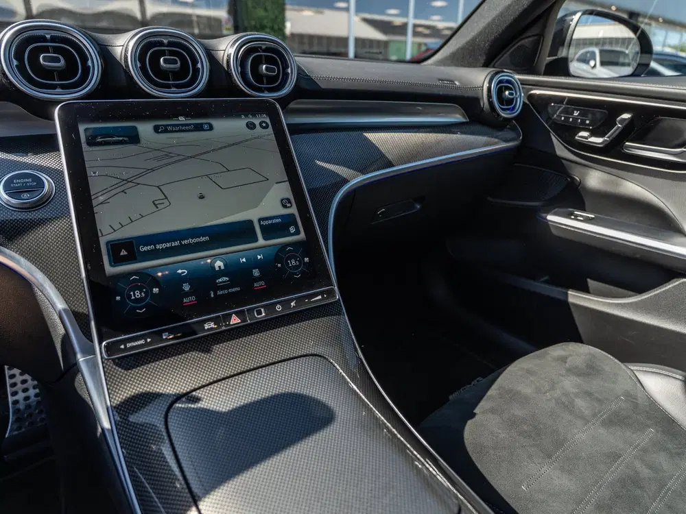 Mercedes-Benz C-Klasse 180 AMG Line uit 2022, foto 2