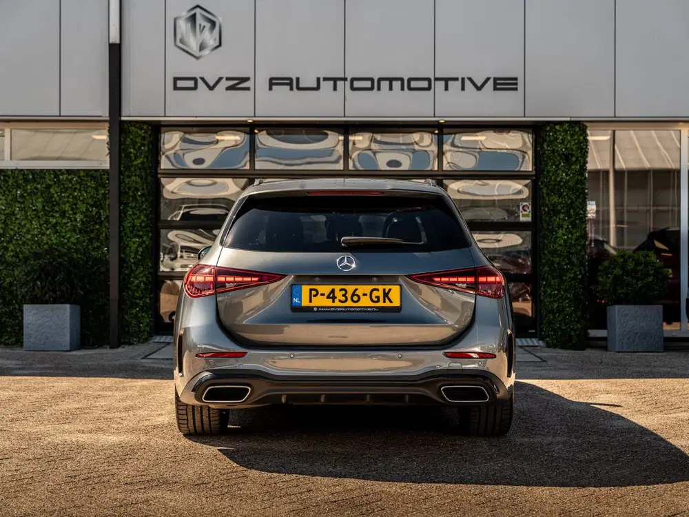 Mercedes-Benz C-Klasse 180 AMG Line uit 2022, foto 4