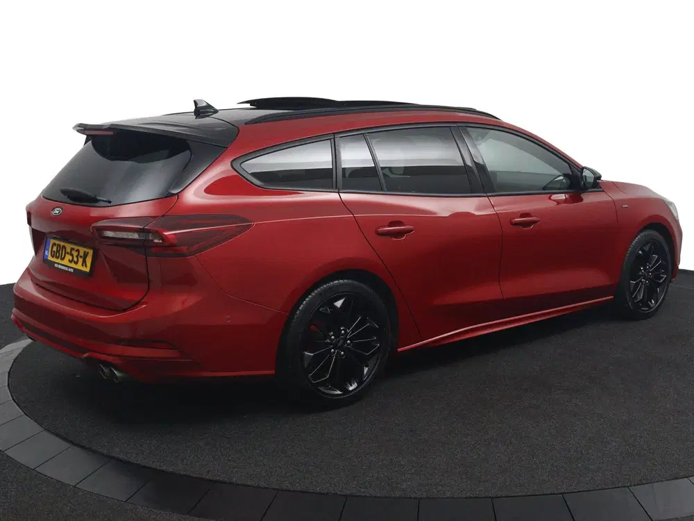 Ford Focus 1.0 EcoBoost Hybrid ST Line X Black Editio uit 2024, foto 3
