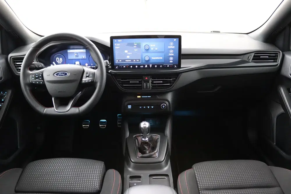 Ford Focus 1.0 EcoBoost Hybrid ST Line X Black Editio uit 2024, foto 4