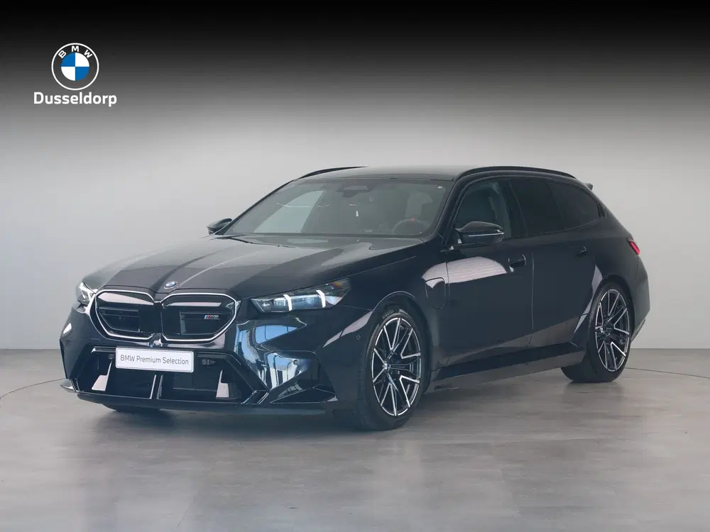 BMW M5 Touring SoH 100% uit 2025