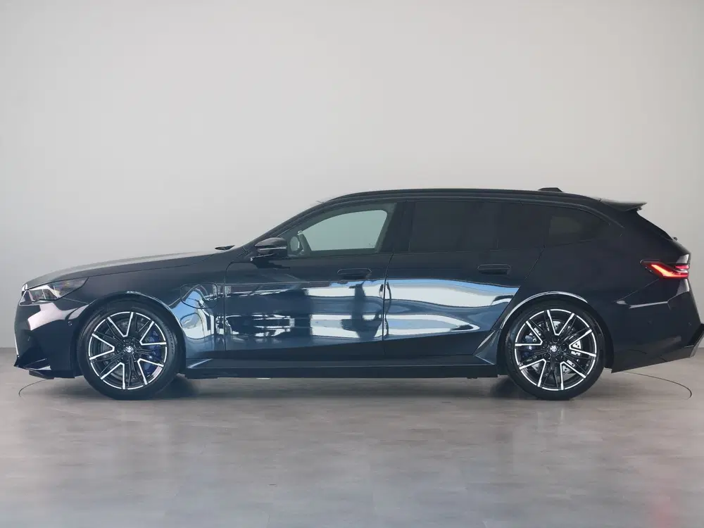BMW M5 Touring SoH 100% uit 2025, foto 14