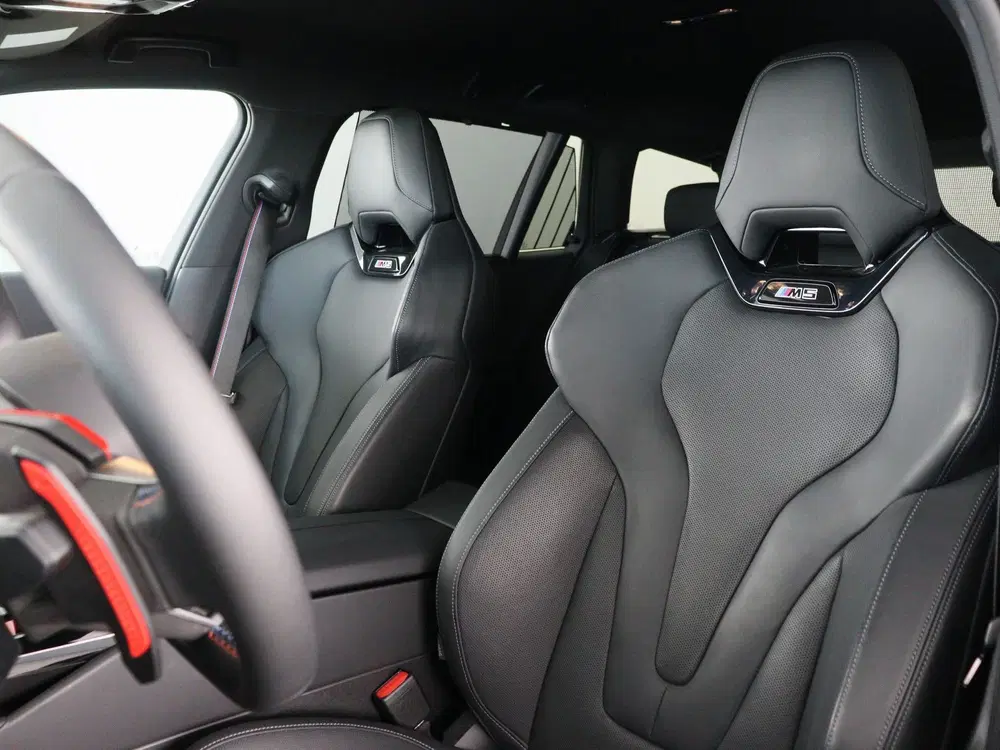 BMW M5 Touring SoH 100% uit 2025, foto 7
