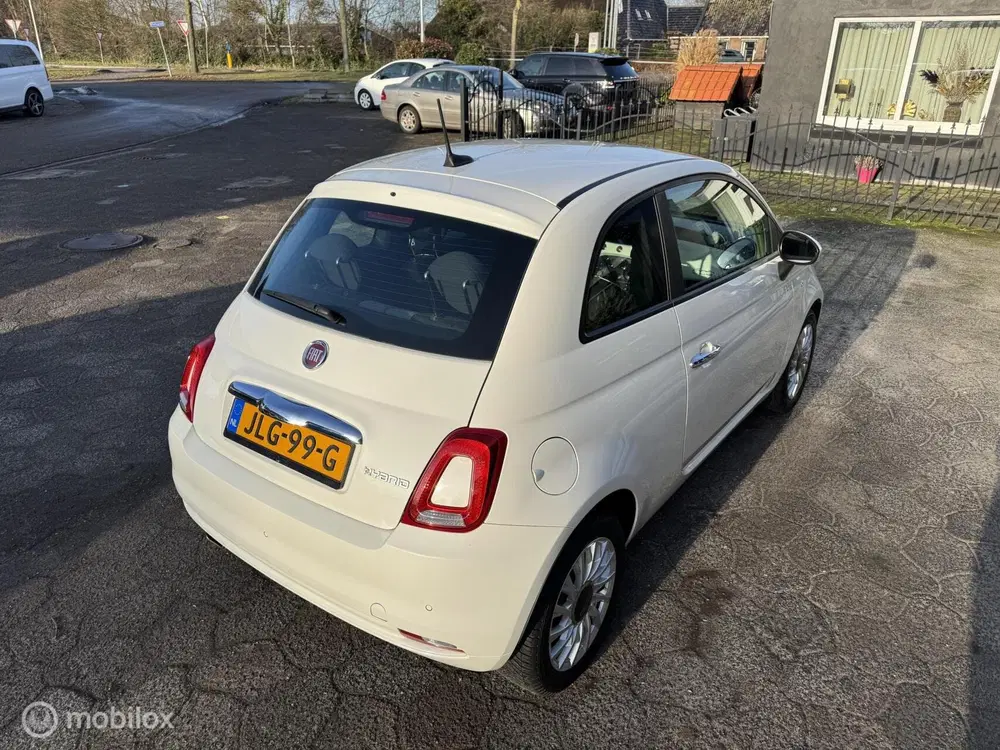 Fiat 500 1.0 Hybrid uit 2021, foto 10