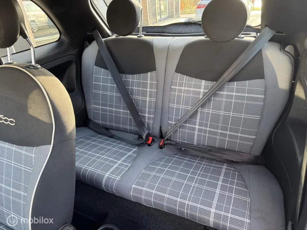 Fiat 500 1.0 Hybrid uit 2021, foto 15