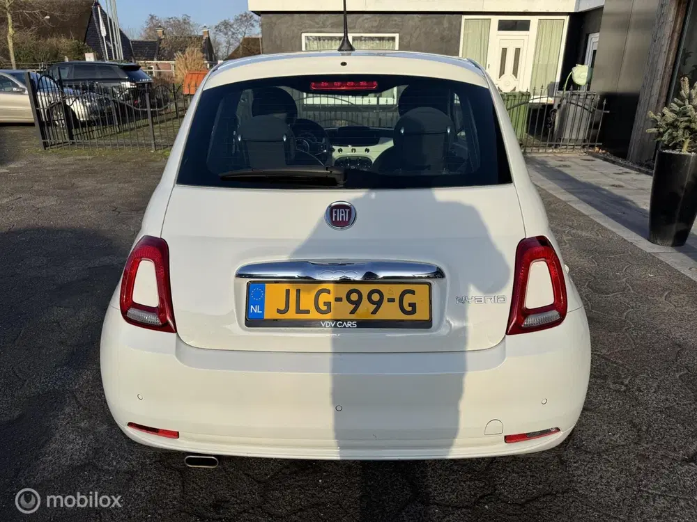 Fiat 500 1.0 Hybrid uit 2021, foto 4