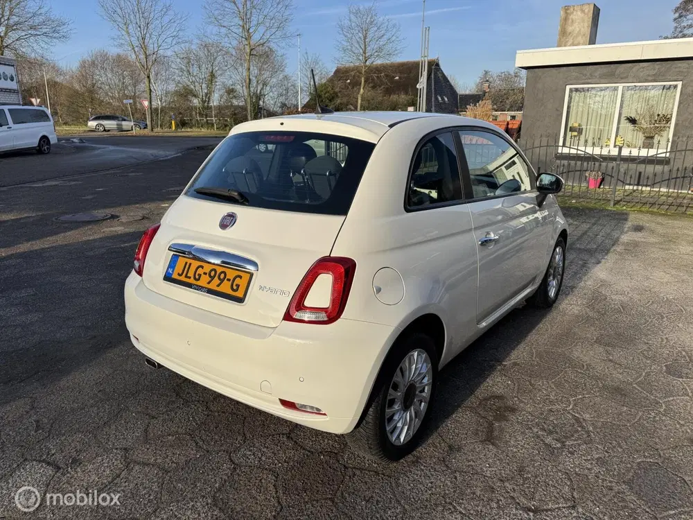 Fiat 500 1.0 Hybrid uit 2021, foto 5