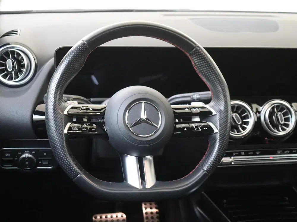 Mercedes-Benz B-Klasse 180 AMG Line Panoramadak uit 2024, foto 10