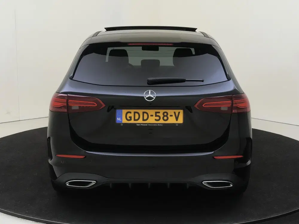 Mercedes-Benz B-Klasse 180 AMG Line Panoramadak uit 2024, foto 7