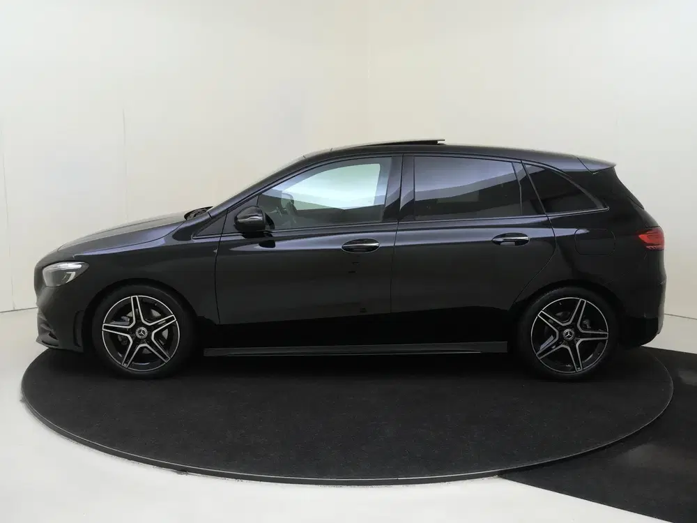 Mercedes-Benz B-Klasse 180 AMG Line Panoramadak uit 2024, foto 8