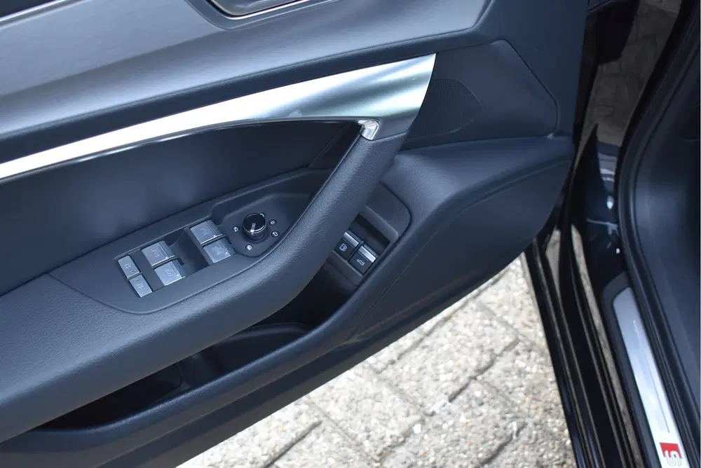 Audi A6 50 TFSI e Quattro S-Line SOH 100% Pano Mat uit 2023, foto 12