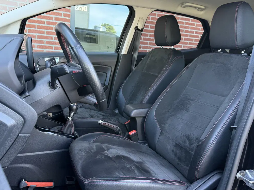 Ford EcoSport 1.0 EcoBoost ST-Line CarPlay uit 2021, foto 12