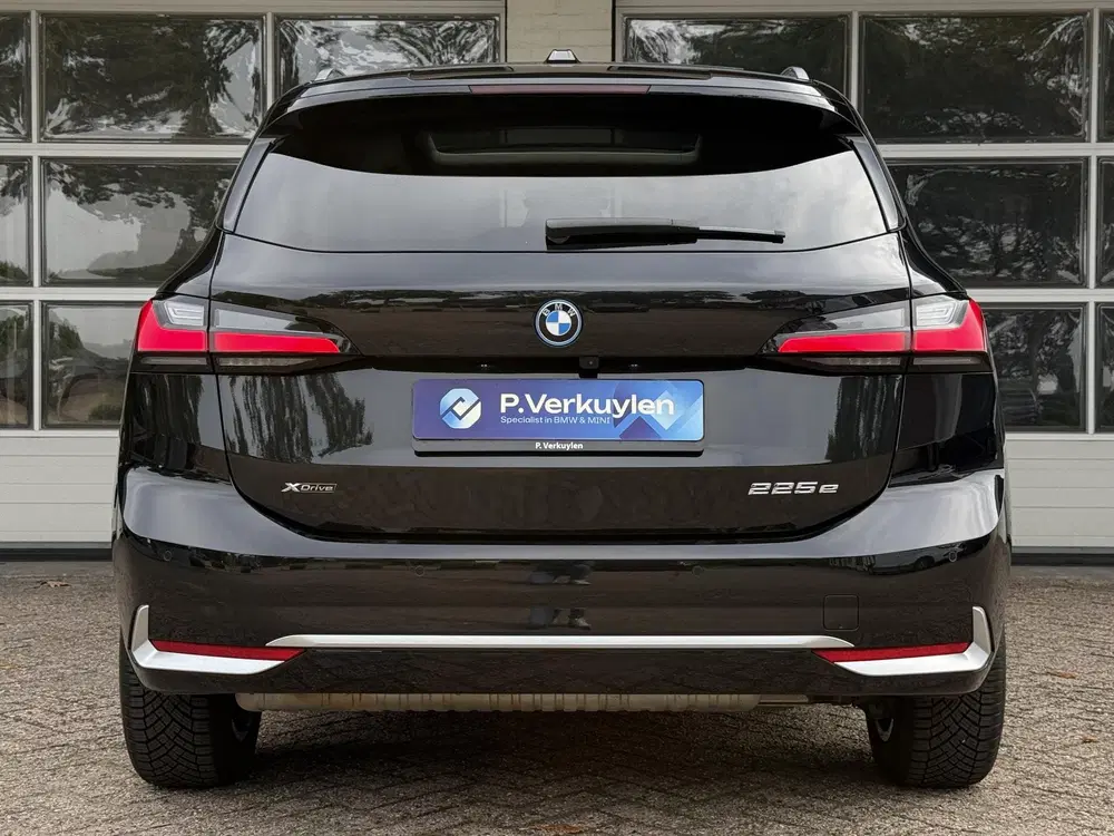 BMW 2-serie Active Tourer 225e xDrive Luxury Line uit 2022, foto 8