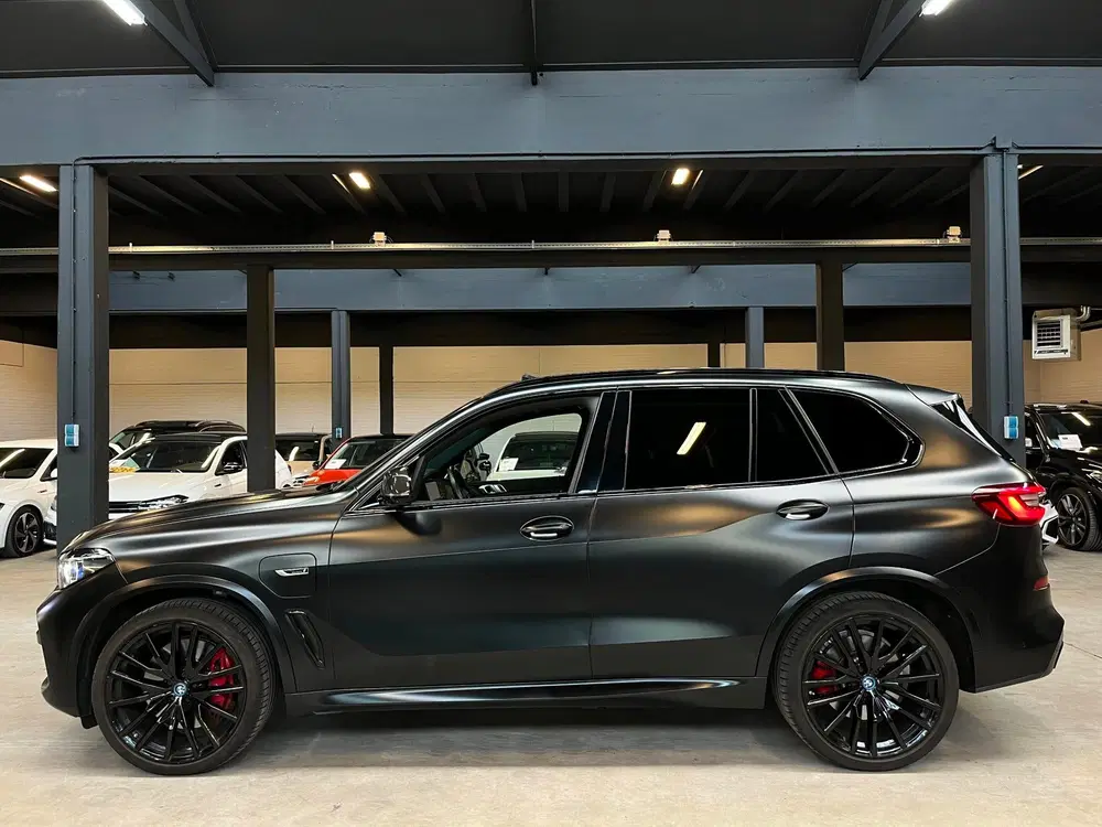 BMW X5 XDrive45e High Executive Carbon uit 2021, foto 2