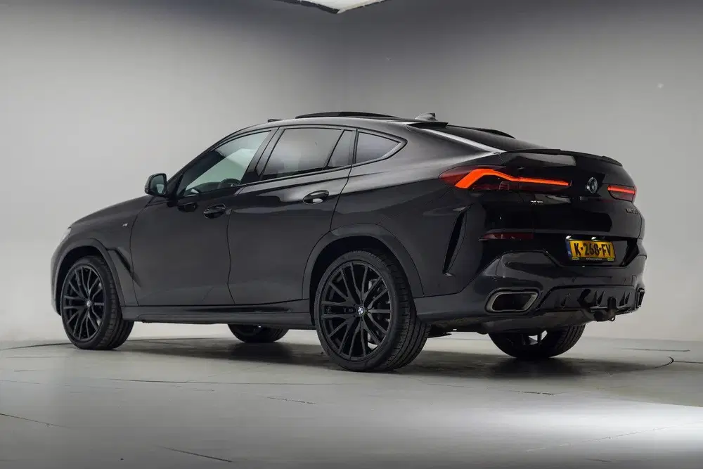 BMW X6 M50i High Executive [ Pano ACC Laserlicht uit 2020, foto 3