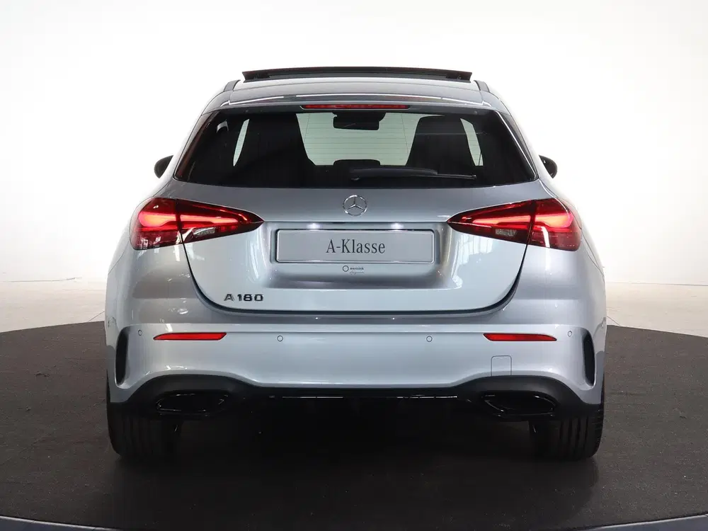 Mercedes-Benz A-Klasse 180 Business Solution AMG uit 2025, foto 4