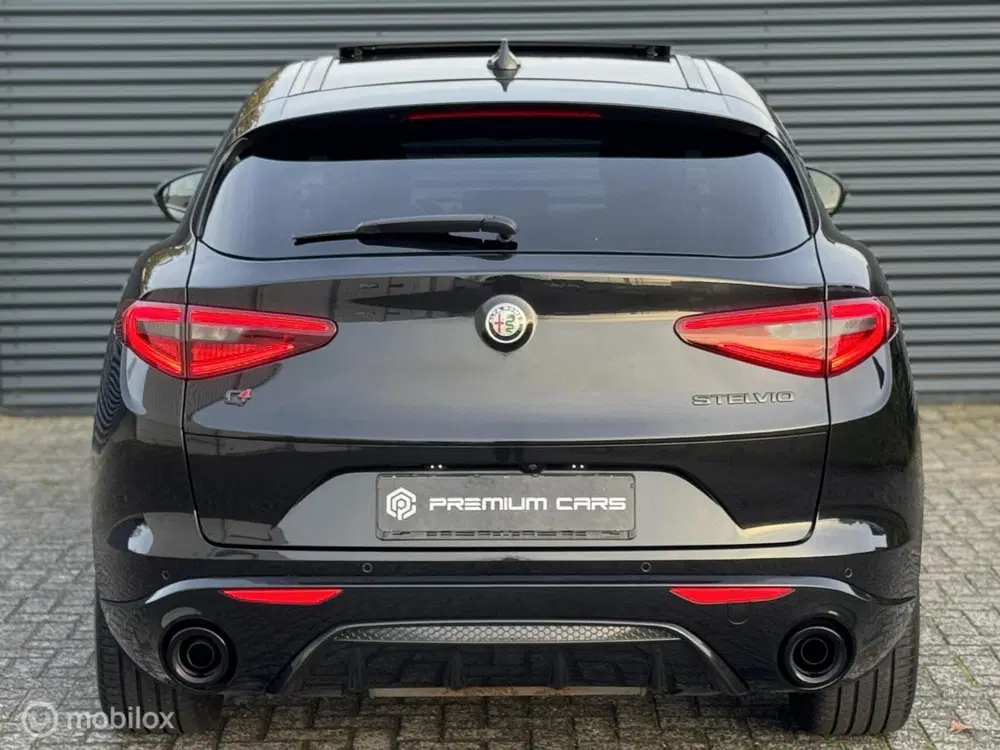 Alfa Romeo Stelvio 2.0 T AWD Veloce Pano Keyless H uit 2021, foto 7