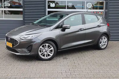 Ford Fiesta 1.0 EcoBoost Hybrid Titanium uit 2023