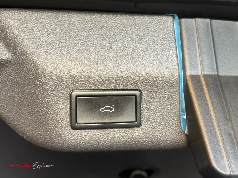 Volkswagen Multivan 1.4 eHybrid L2H1 Edition uit 2022, foto 12