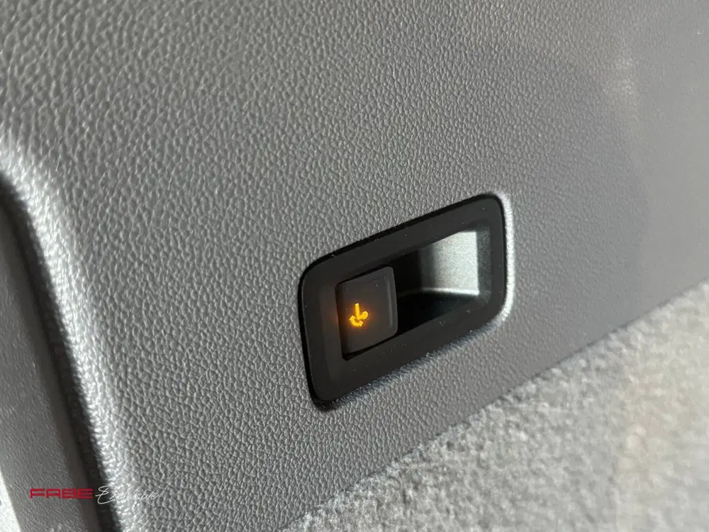 Volkswagen Multivan 1.4 eHybrid L2H1 Edition uit 2022, foto 14