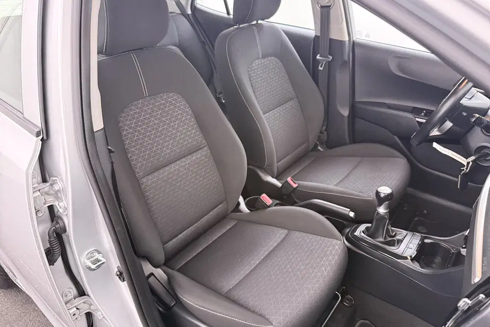 Kia Picanto 1.0 CVVT DynamicLine Camera Carplay Cruise uit 2019, foto 14