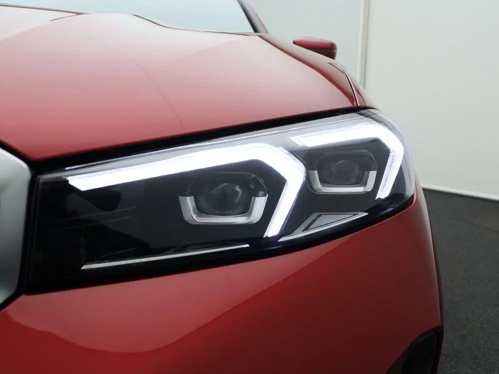 BMW 3-serie Sedan 330e M Sportpakket uit 2026, foto 6