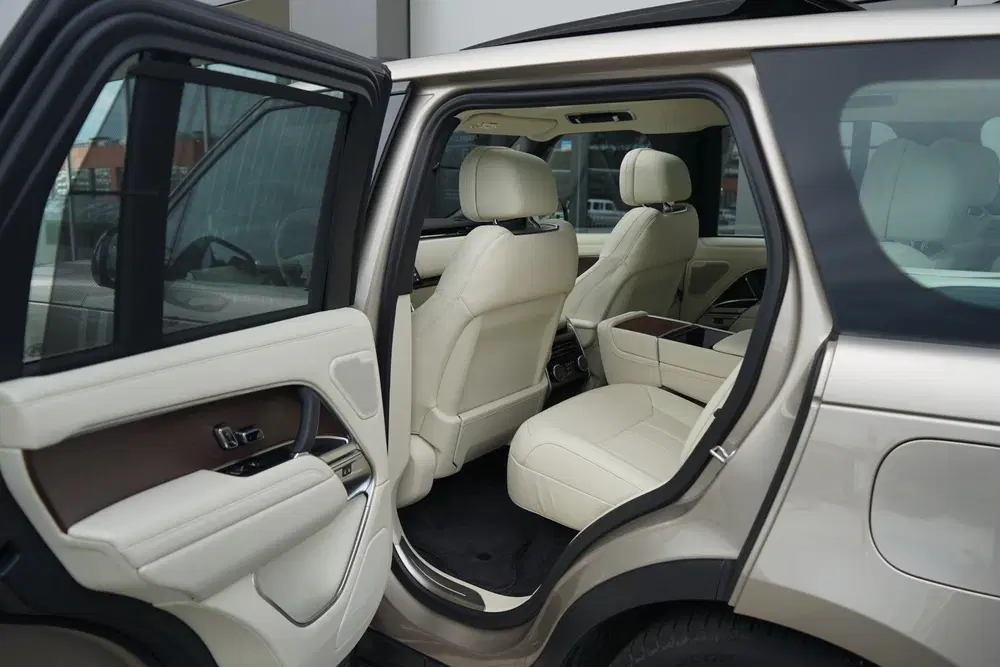 Land Rover Range Rover 3.0 P440e Autobiography PHEV uit 2023, foto 5
