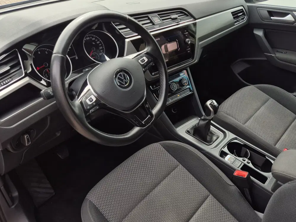 Volkswagen Touran 1.5 TSI Comfortline 7 persoons uitvoering uit 2021, foto 3