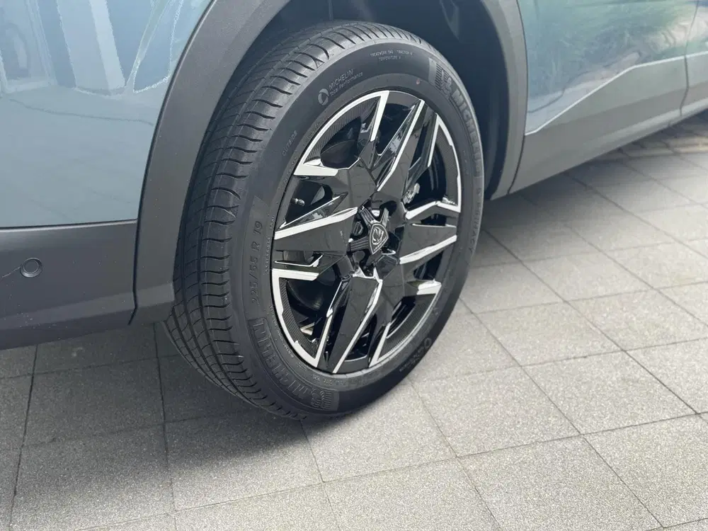 Peugeot 5008 Hybrid 136 Allure l 360 Vision l Drive Ass uit 2025, foto 13