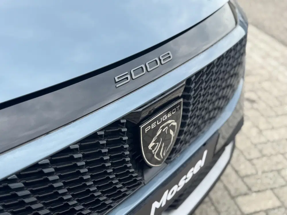 Peugeot 5008 Hybrid 136 Allure l 360 Vision l Drive Ass uit 2025, foto 7