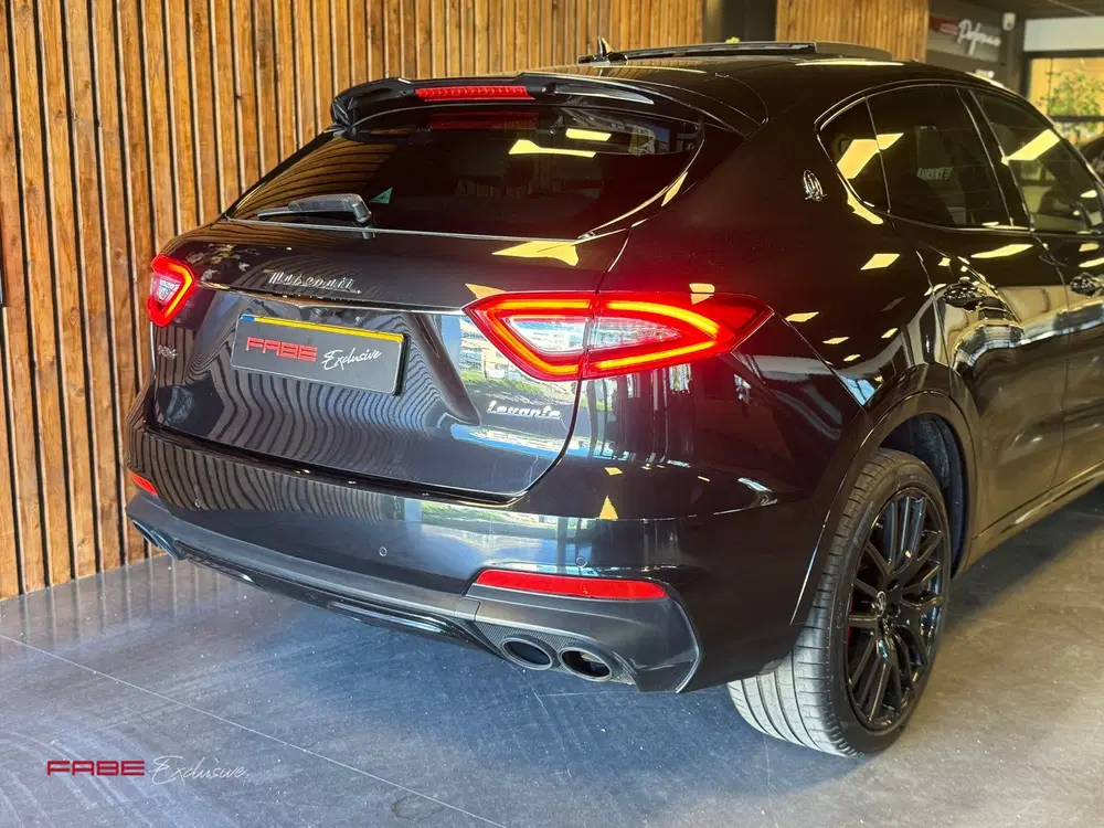 Maserati Levante 3.8 V8 GTS uit 2020, foto 12