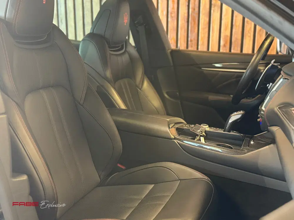 Maserati Levante 3.8 V8 GTS uit 2020, foto 15