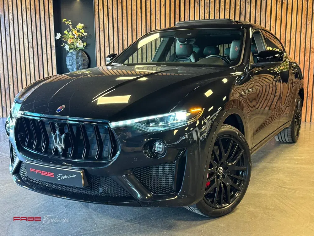 Maserati Levante 3.8 V8 GTS uit 2020, foto 2