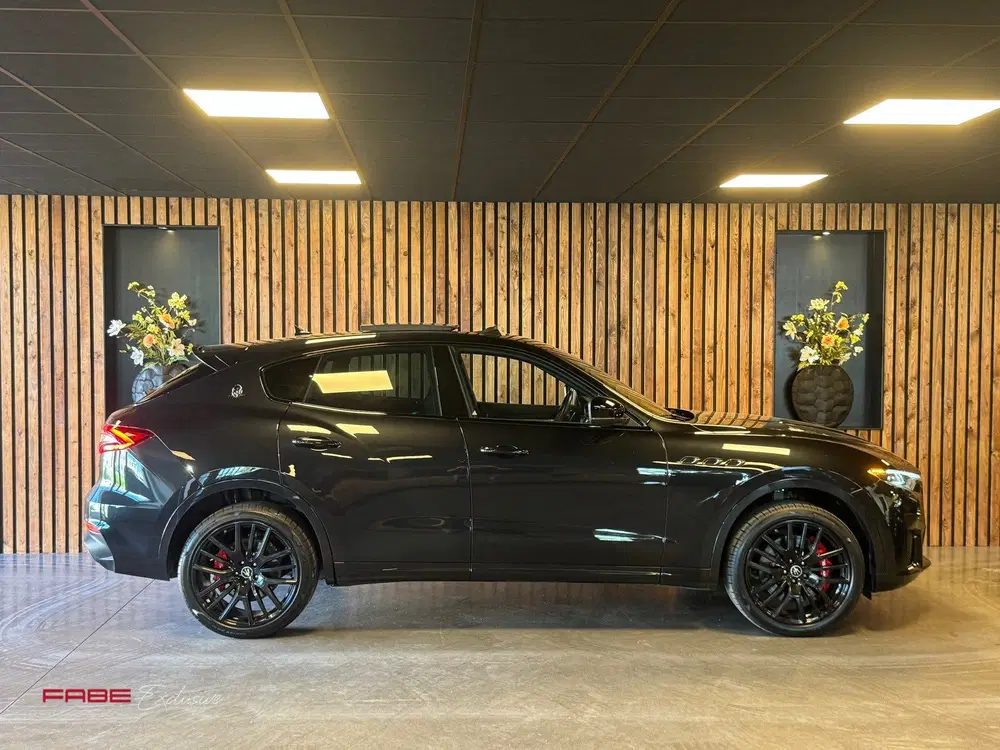 Maserati Levante 3.8 V8 GTS uit 2020, foto 9