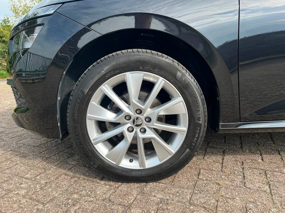 Skoda Kamiq 1.0 TSI Sport 110 PK Automaat uit 2023, foto 9