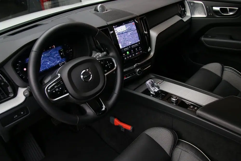 Volvo XC60 2.0 T6 AWD Ultimate Dark uit 2023, foto 4