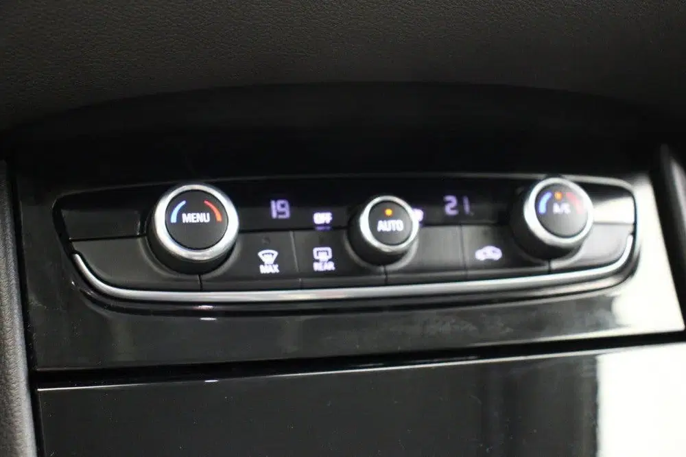 Opel Grandland 1.6T Hybrid PHEV Elegance uit 2021, foto 9