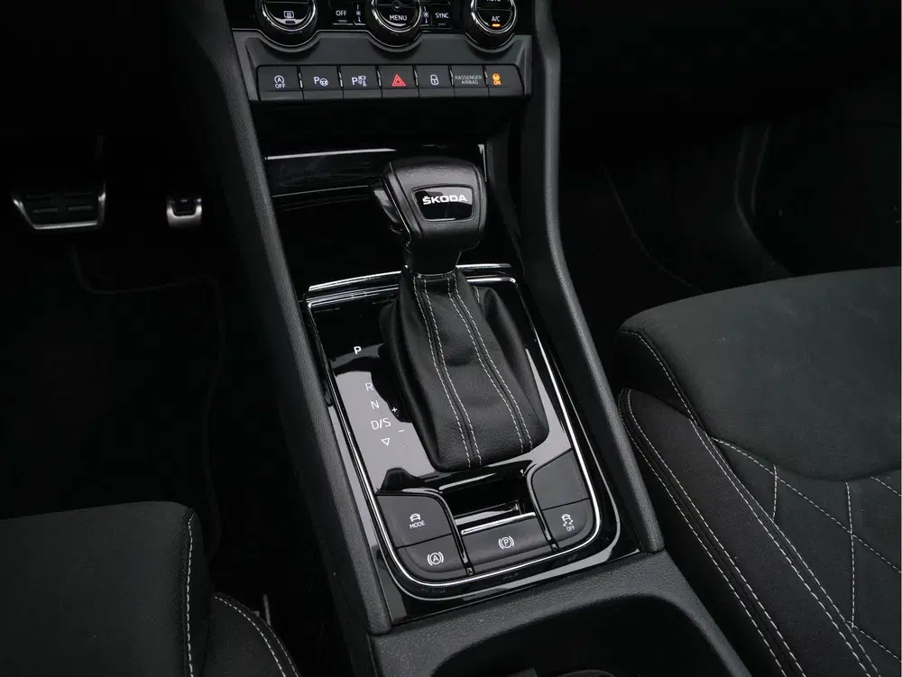 Skoda Karoq 1.5 TSI ACT Sportline Business (INCL-BTW) uit 2023, foto 13